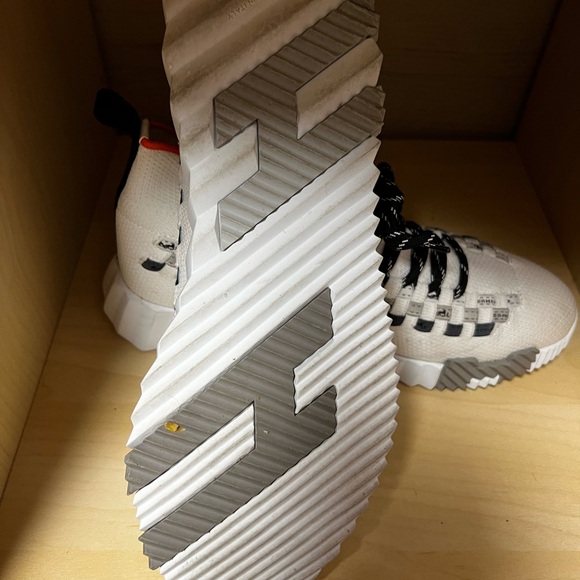 HERMES BOUNCING SNEAKERS WOMENS SIZE 8.5 - Picture 5 of 5